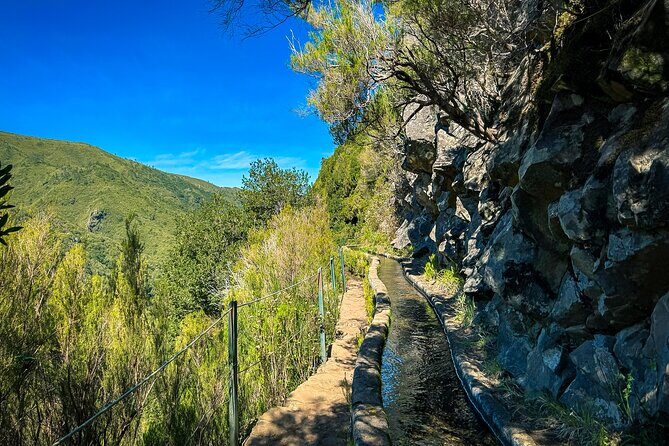 25 Fountains Levada: Hiking Tour in Madeira Rabaçal Valley (PR6) - Laurissilva Forest stop: UNESCO context without a long detour
