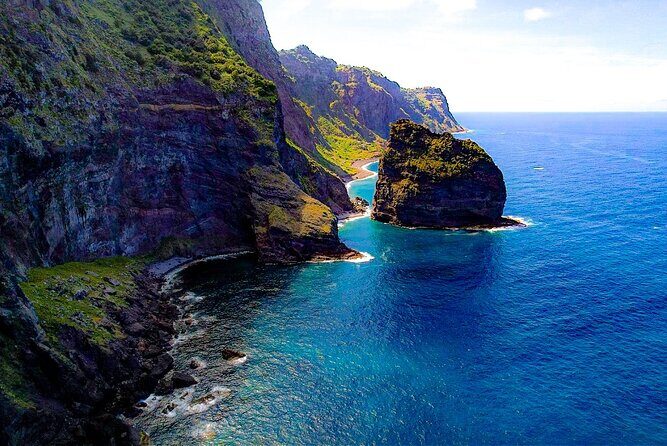 4x4 Jeep Tour to East & Northeast of Madeira - Off-road old royal paths toward Santana: where the 4x4 earns its keep