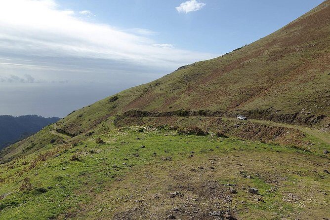 Amazing West - Jeep Safari Tour - Full Day - Shared Tour - Seixal Black Sand and Poças das Lesmas: Quick, Photo-Forward