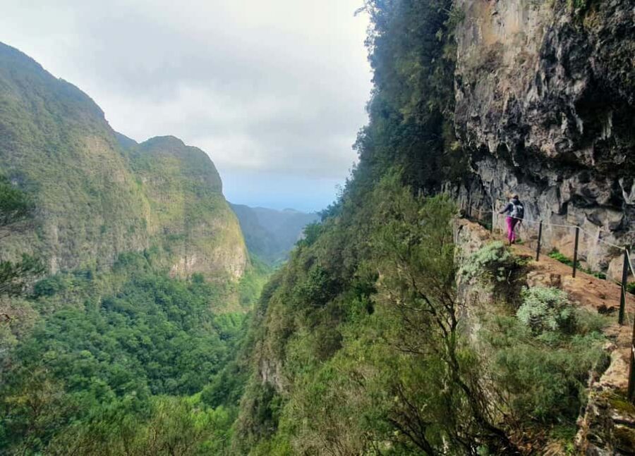 Caldeirão Verde: Queimadas PR9 Transfer and Self-Guided Hike - When weather changes fast: cancellations, postponements, and getting wet on purpose