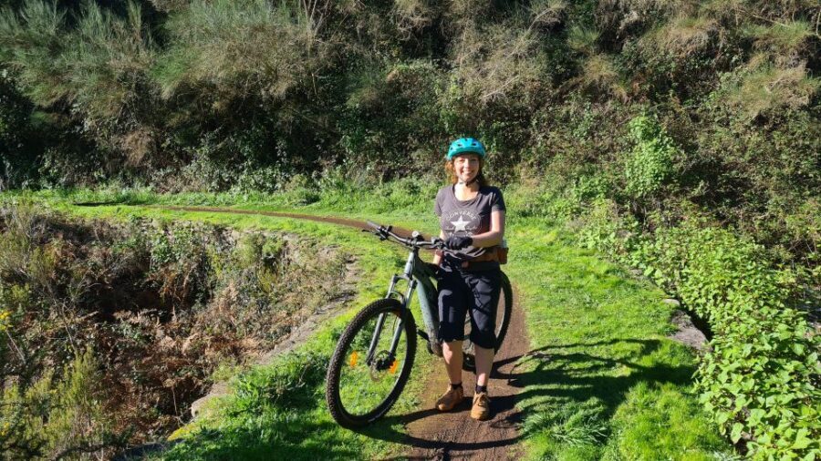 Camacha: Levada Trail e-Bike Guided Tour - Santo da Serra market time, then back toward Camacha