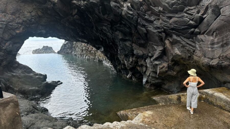 From Funchal:West Madeira Open-roof 4x4 Day Tour with Pickup - Porto Moniz natural saltwater pools: where the tour becomes real