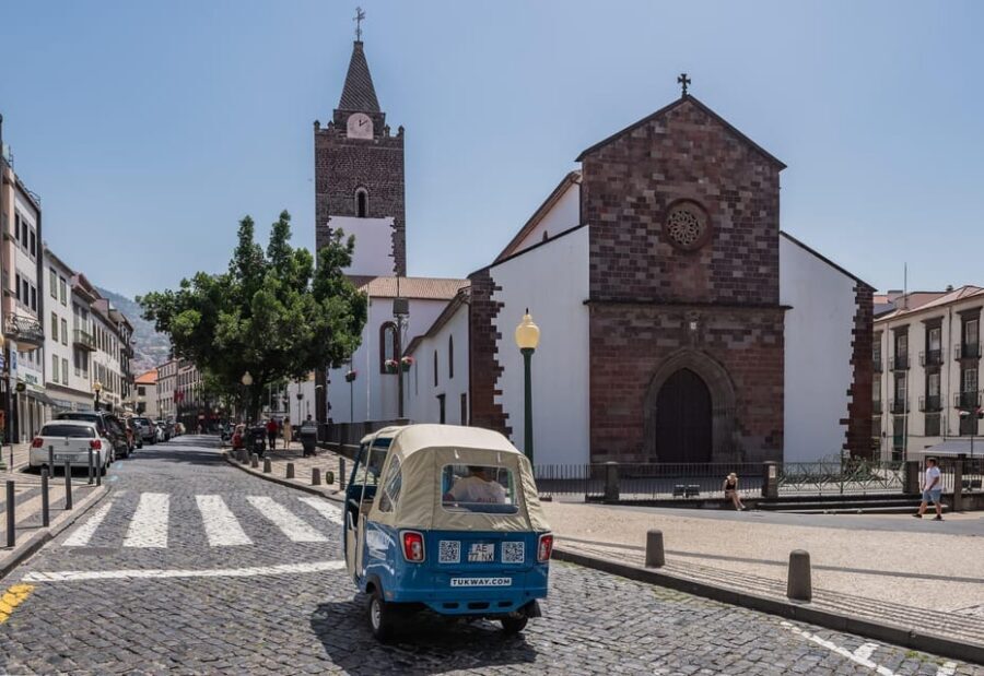 Funchal: 2-Hour Tuk-Tuk Tour with Cable Car Finale - Farmers market time and Barreirinha by the water