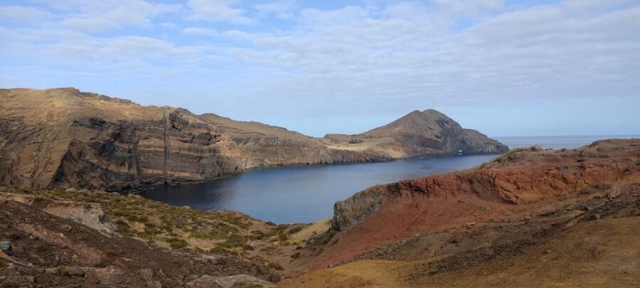 Funchal: Caniçal Ponta São Lourenco Hiking Transfer - The hike experience: 7.5 km round-trip with real coastal drama