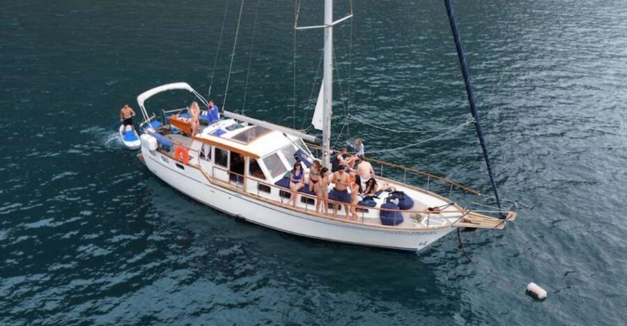 Funchal: Dolphin and Whale Watching Sailing Trip - Cabo Girão and the 3-mile offshore zone: why this route works