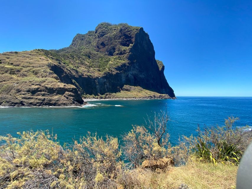 Funchal: East Madeira Island Guided Tour & Laurissilva Walk - Santana’s triangular thatched houses (and a real chunk of time)