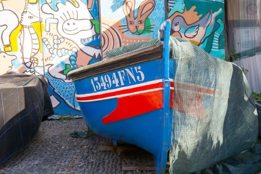 Funchal: Old Town Walking Tour - Colombo Square and sugarcane: the story link that makes it stick