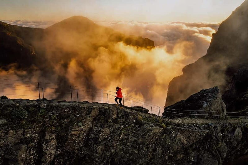 Funchal: Sunrise Pico do Arieiro & Ruivo/Larano HikeTransfer - Your second hike after the transfer: PR1.2 or Vereda do Larano