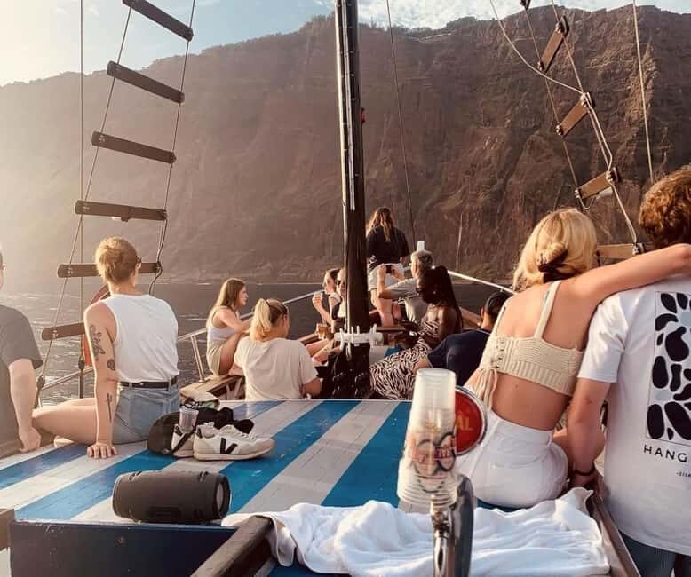 Funchal: Sunset Tour on Traditional Madeiran Boat w/ Drinks - A traditional sunset cruise that feels like the island’s pace