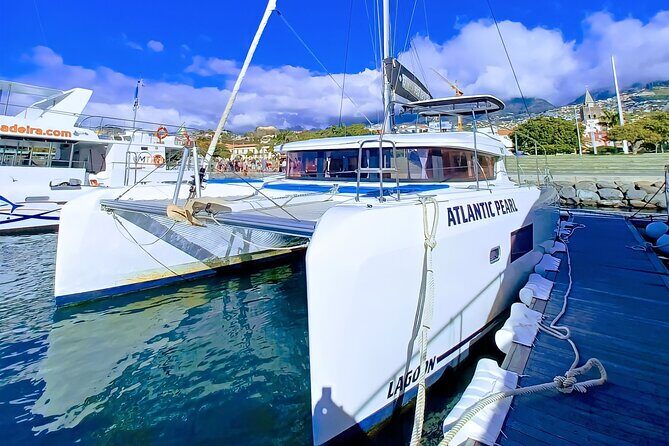 Half Day Tour on a Luxury Catamaran on Madeira Island - On-board comfort and the real meaning of “luxury” at sea