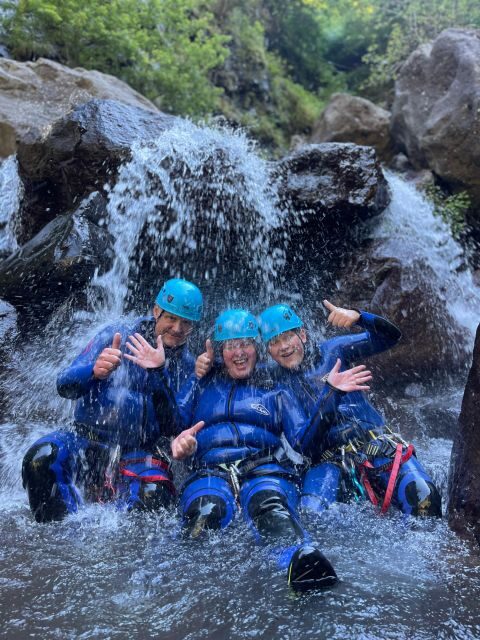 Madeira: Beginner Canyoning - Level 1 - Abseil down waterfalls: rope descents up to 10 meters