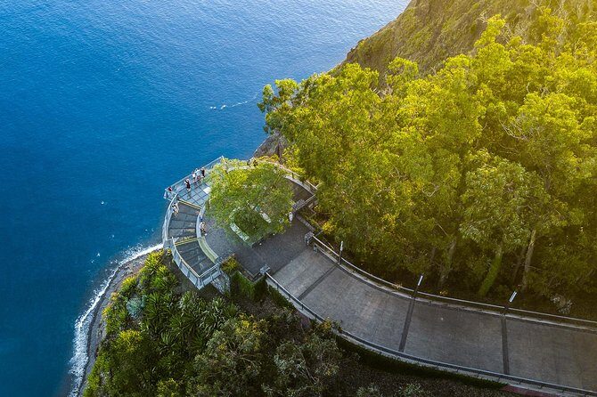 Madeira Best of the West Day Tour - Hotel pickup in Funchal: the easiest way to start smart