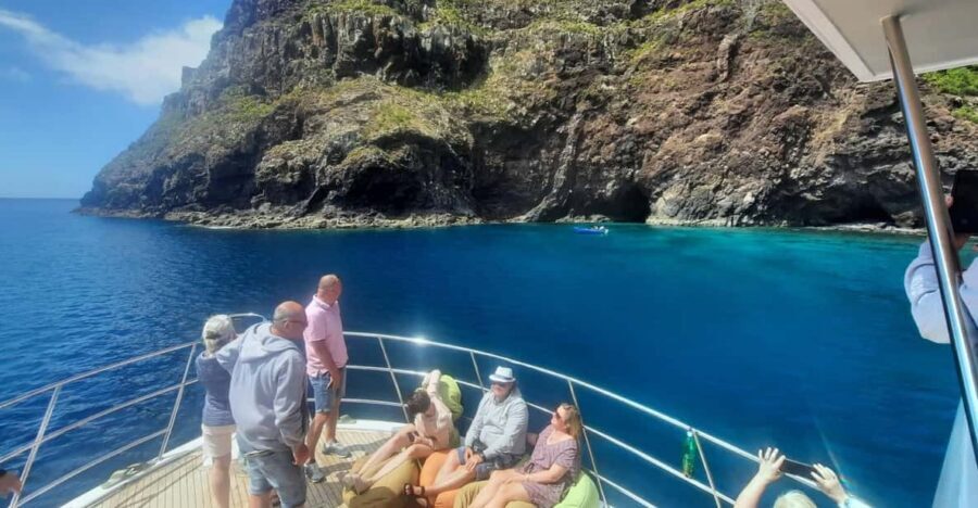Madeira: Boat Trip with Lunch, Drinks, and Hotel Transfer - Key things I’d write on a sticky note before you go