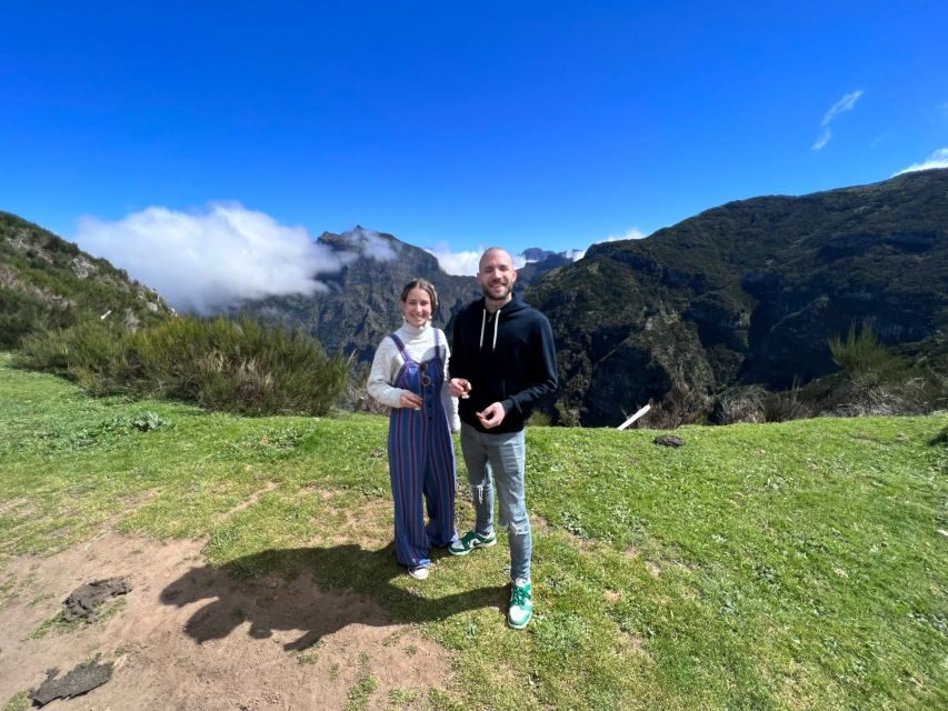 Madeira: Full-Day Jeep Tour with Guide and Pickup - São Vicente and the waterfall stop: learning while you stretch