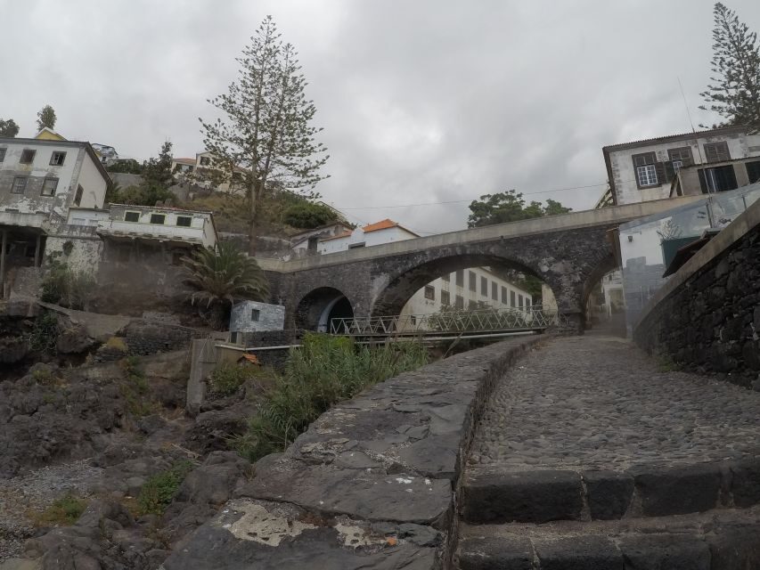 Madeira: Garajau Nature Reserve Kayak and Snorkel Tour - Meet at the Cristiano Ronaldo Statue and Get Your Kayak Basics