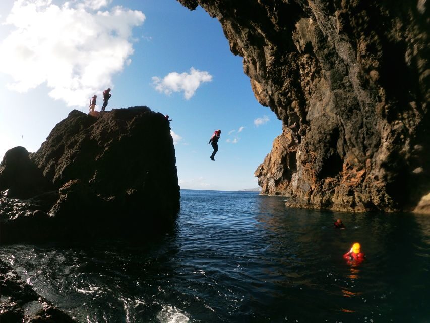Madeira: Half-Day Coasteering Tour - FAQ