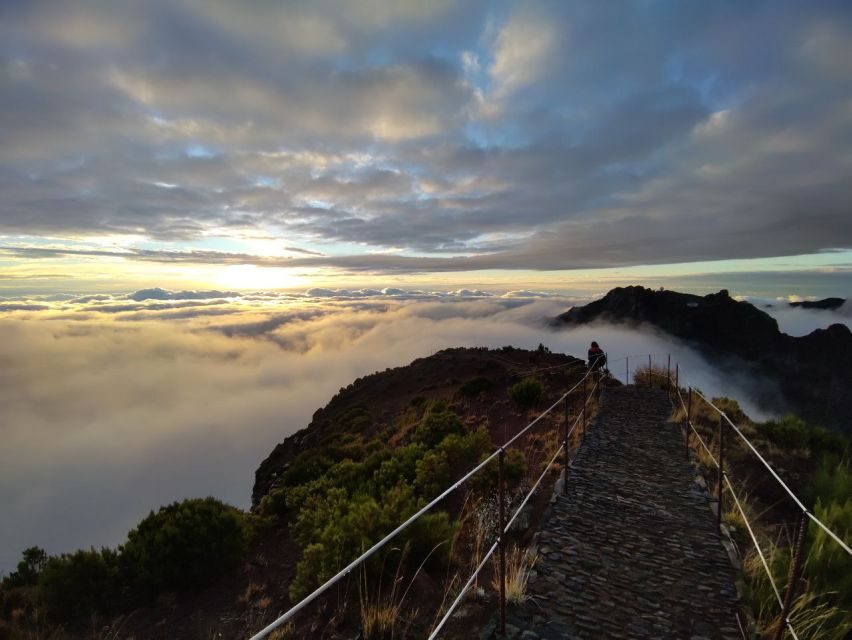 Madeira: Pico Ruivo Guided Sunrise Hike with Hotel Pickup - The sunrise moment: tea, photos, and golden light