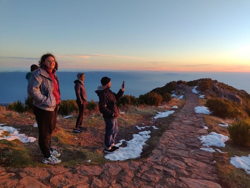 Madeira: Pico Ruivo Guided Sunrise Hike with Hotel Pickup - Descent and return: getting home without feeling wrecked