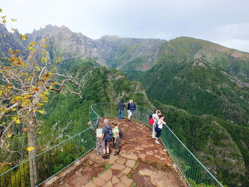 Madeira: Santana Jeep Safari and Balções Levada Walk - Porto da Cruz: the rum distillery stop