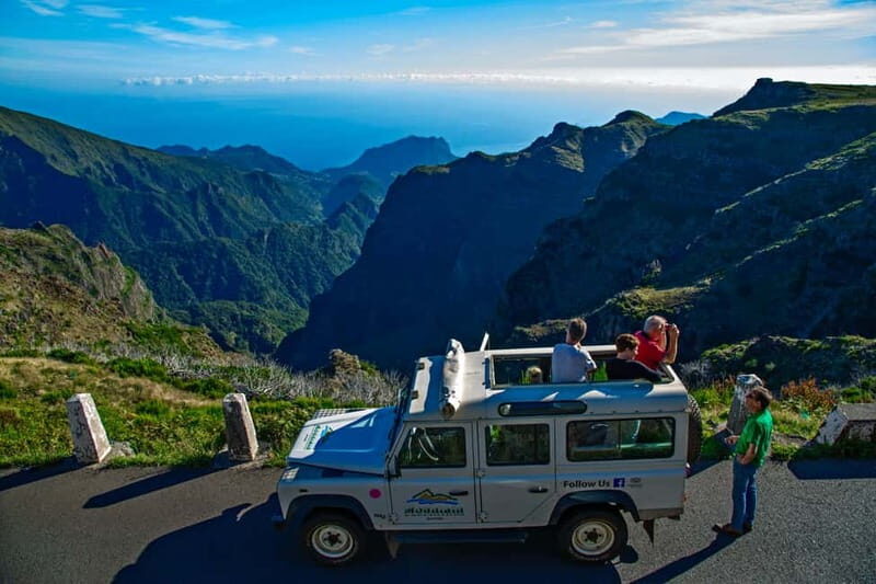 Madeira: Santana Jeep Safari and Balções Levada Walk - Pico do Arieiro: Madeira’s 1,818-meter viewpoint stop