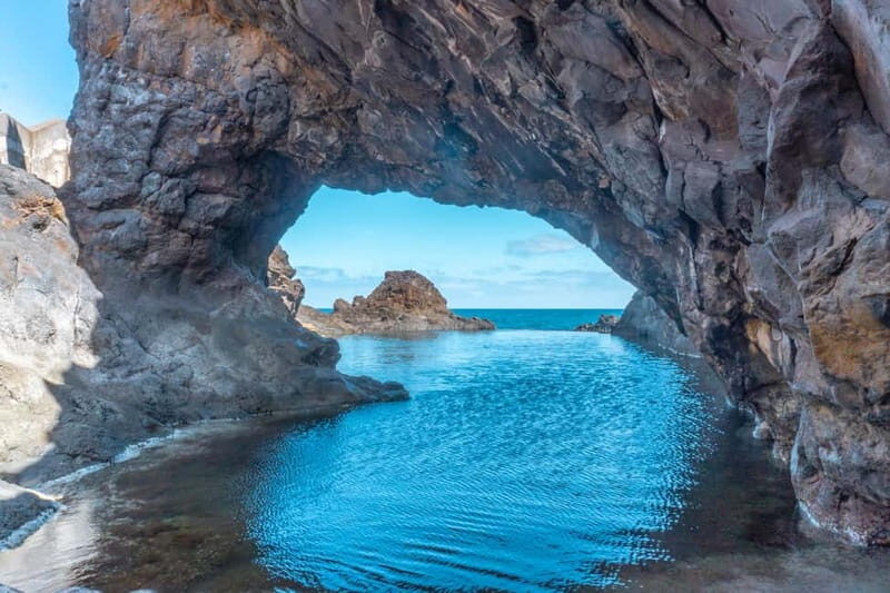 Madeira: Skywalk, Porto Moniz, Seixal, and Fanal 4WD Tour - Paúl da Serra: plateau views and the included lunch break