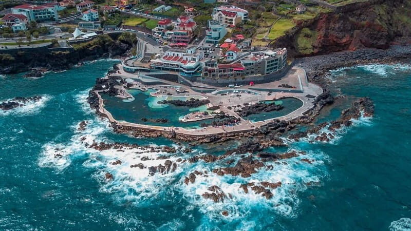 Madeira: Skywalk, Porto Moniz, Seixal, and Fanal 4WD Tour - The return loop: viewpoints, waterfalls, and a short adrenaline hit near Canhas