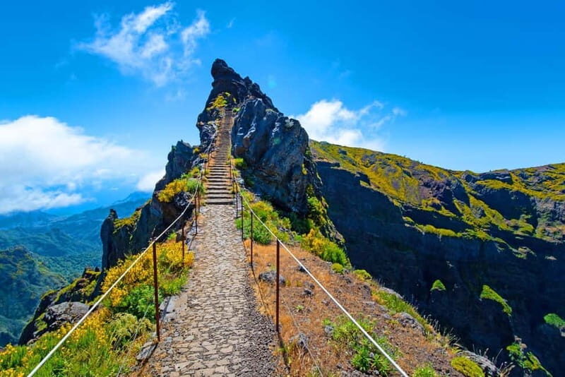 Pico Areeiro to Pico Ruivo Madeira Island Walk - Pico do Areeiro: where the hike really starts