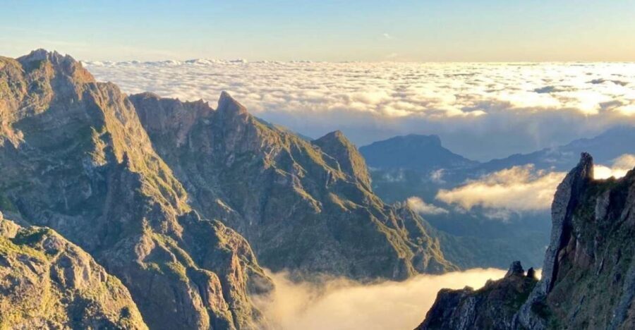 Pico Do Arieiro Pico Ruivo Sunrise or Morning Hike Transfers - Sunrise on Pico do Arieiro: what you’re really buying