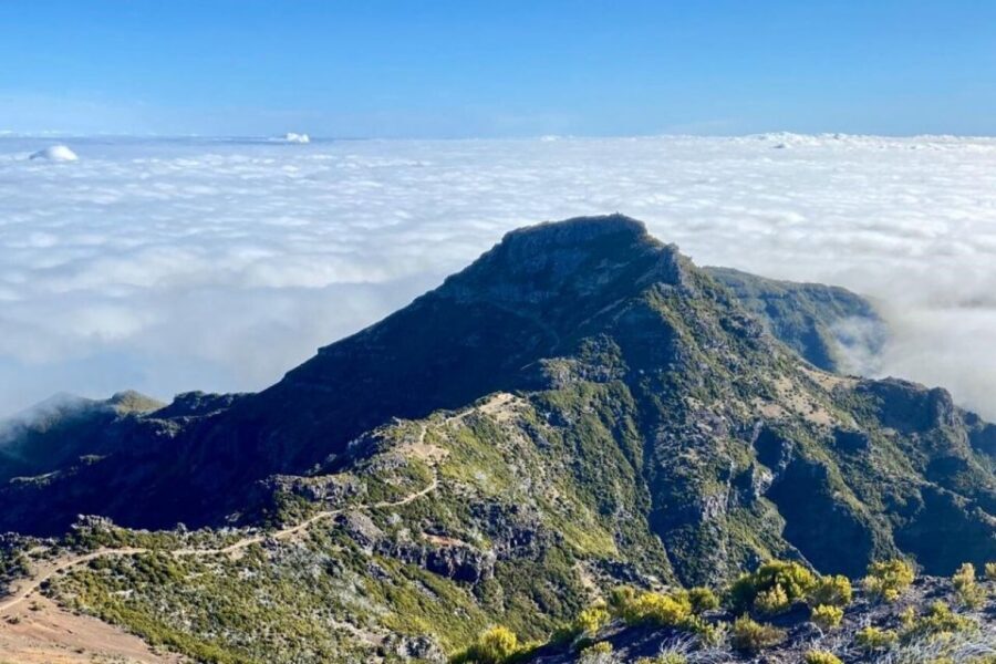 Pico Do Arieiro Pico Ruivo Sunrise or Morning Hike Transfers - The Stairway to Heaven and tunnel stretches: your real effort check