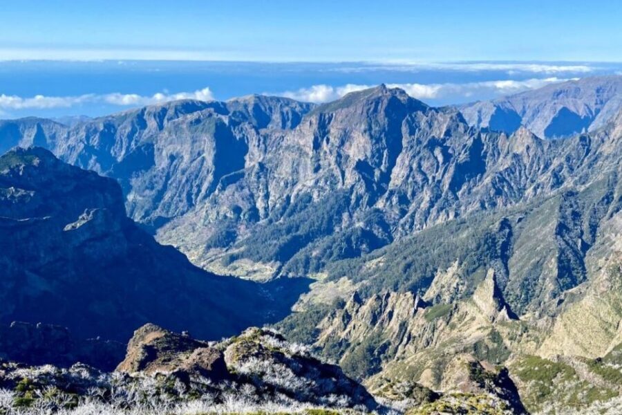 Pico Do Arieiro Pico Ruivo Sunrise or Morning Hike Transfers - Should you book this Pico do Arieiro to Pico Ruivo transfer?