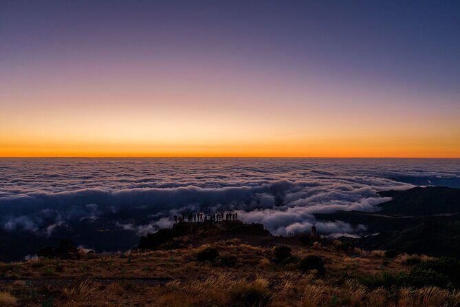 PR1 Sunrise Pico do Arieiro Self-Guided Hiking Transfer - From your hotel to Pico do Arieiro: the transfer that sets the tone