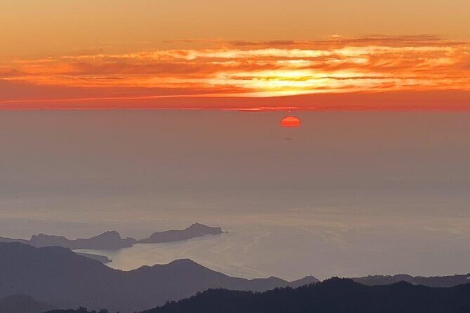 PR1 Sunrise Pico do Arieiro Self-Guided Hiking Transfer - The PR1 stair climb: Stairway to Heaven on a real mountain