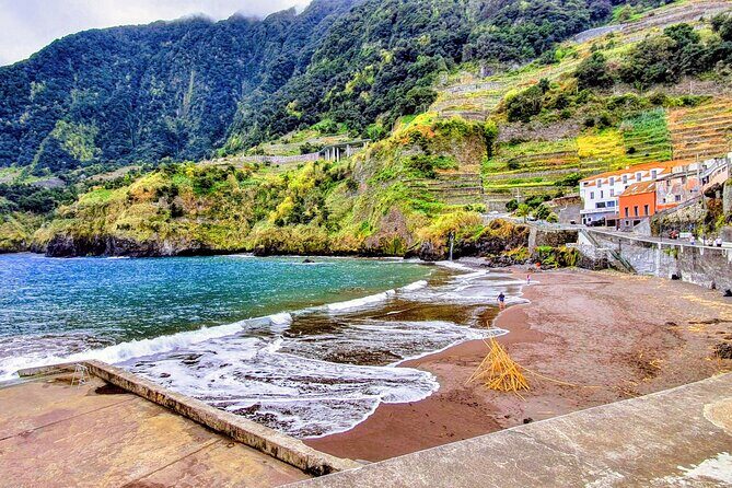 Private Full Day Off-Road Tour in Madeira - Stop 1 in the West: Câmara de Lobos and Ribeira Brava on Older Roads