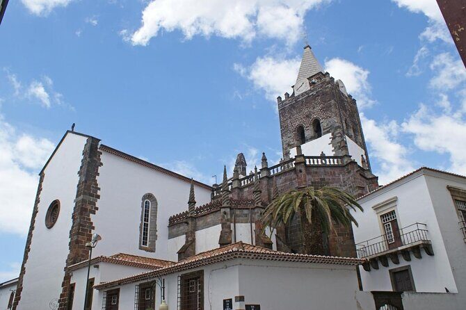 Private Funchal City Tour by Tukxi - Comfort on Madeira hills: small vehicle, mixed expectations