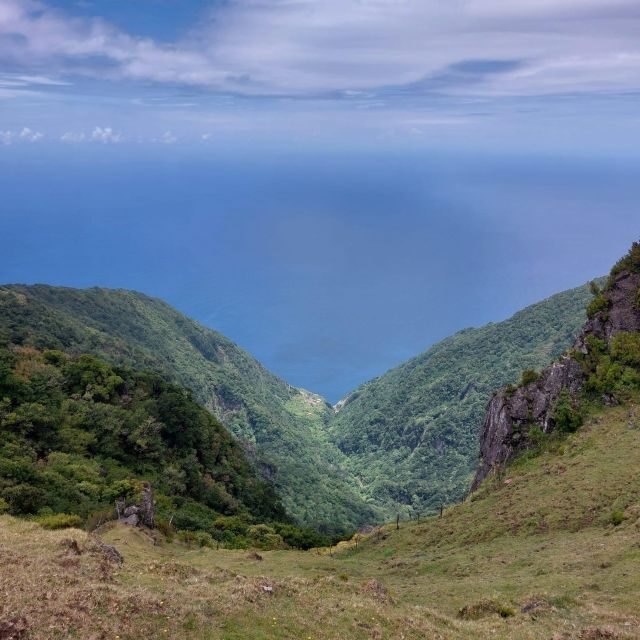 West Madeira:, Laurel Forest, Waterfall, Rock Pools, Walk - Véu da Noiva at Seixal: the waterfall viewpoint with quick viewing time